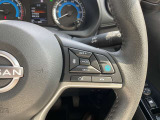 プロパイロットスイッチ。高速道路での、単調な&rdquo;渋滞走行&rdquo;と長時間の&rdquo;巡航走行&rdquo;。この2つのシーンで、ドライバーに代わってアクセル、ブレーキ、ステアリングを自動で制御。
