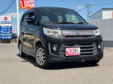 キッズスペースもございます♪お子様連れの方もごゆっくりとお車を見ていただけます☆