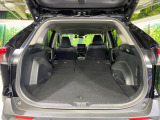 【パワーバックドア】スマートキーや運転席のボタンを押すだけでリアゲートが自動で開閉します!荷物を持っている時や、高い位置にあるバックドアを閉める際に便利な機能です♪