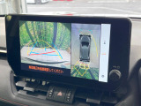【パノラミックビューモニター】専用のカメラにより、上から見下ろしたような視点で360度クルマの周囲を確認することができます☆死角部分も確認しやすく、狭い場所での切り返しや駐車もスムーズに行えます。