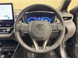 ステアリングスイッチ搭載!手を離さずに手元のスイッチでさまざまな操作が可能。運転中、視線をそらさなくても操作ができて安全です!