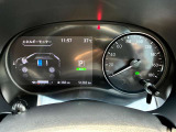 見やすいメーターパネル!車両の情報が一目でわかります。