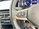 Travel Assist。設定した速度を上限に自動で加減速し、一定の車間距離,およ走行レーンを保つことでロングドライブの疲労を軽減します。