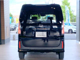 ■自社指定工場併設。ホンダ車に精通したメカが車検・整備までしっかり対応。購入後も長くお任せいただけます。
