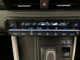 運転席、助手席シートヒーター付きです!寒い冬もすぐに座面が温まります。