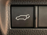 【パワーバックドア】スマートキーや運転席のボタンを押すだけでリアゲートが自動で開閉します!荷物を持っている時や、高い位置にあるバックドアを閉める際に便利な機能です♪