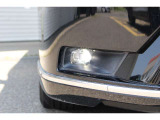 LEDフォグライトを装備。シャープな光と低消費電力でドライブをサポートします。