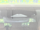 【トヨタセーフティセンス】走行中に前方の車両等を認識し、衝突しそうな時は警報とブレーキで衝突回避と被害軽減をアシスト。より安全にドライブをお楽しみいただけます。