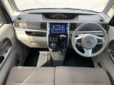 運転席周りの装備がご覧いただけます。展示場では実際にシートに座って確認していただけます。