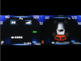 コーナーセンサーを装備。障害物までの距離に応じて警告音を変えてお知らせ。縦列駐車時や駐車場・車庫等での取り回しをサポートします。詳細は販売店スタッフまでお尋ね下さい。
