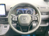 【純正革巻きステアリング】上質な革を使用することで、手にしっかり馴染みとても運転しやすいハンドルです♪