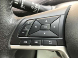 【ステアリングスイッチ】ステアリングを握ったままオーディオ等がコントロール出来ますので、利便性だけでなく事故防止にも繋がります。