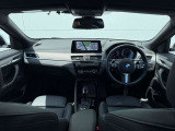BMW Premium Selection 江戸川は、約20台の展示スペースがあり、常時新車拠店より厳選された認定中古車が続々と入庫しております。
