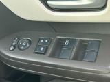 運転席窓操作部スイッチの画像です。
