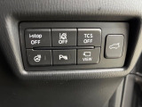 【パワーバックドア】スマートキーや運転席のボタンを押すだけでリアゲートが自動で開閉します!荷物を持っている時や、高い位置にあるバックドアを閉める際に便利な機能です♪