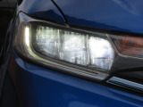 切れにくく明るいLEDヘッドライト装備