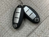 インテリジェントキー★このキーが車内にあればエンジンプッシュスタートボタンを押すとエンジン始動可能です!!