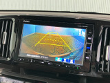 【バックカメラ】リバースにするだけで映ります、後方の安全確認や、狭い駐車場での車庫入れ、雨の日や夜間など視界の悪い時に便利です!安全にバックする為には欠かせない装備です。