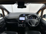 運転席周辺の様子です☆ オーディオ周りやメーター類の位置など、ご確認下さいね♪