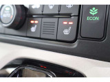 シートヒーター装備付き車!!座席に埋め込まれた電熱線によりシートを暖めることが出来る装備で、温められたシートは、寒い冬には最適です!!