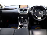 当社の車両は、オークションなどで高評価のお車を厳選して仕入れています。第三者鑑定やオークション評価4点以上にこだわっており、内外装共に状態の良いお車です。是非ご覧になってください。