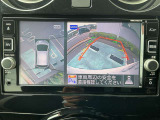 アラウンドビューモニター:空から見下ろしているような視点でスムーズな駐車と安全確認ができ安心して運転出来ます。