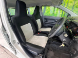 運転席シート廻りは使用感も少なく、良好な状態となっています。丁寧に使われていたことがよくわかりますね。