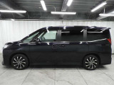 納車前に自社整備工場で点検整備を実施。納車から1年間の全国トヨタロングラン保証付きですので、ご安心してお乗りいただけます!
