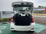 大きく開くリヤハッチ,荷物スペースも確保できます