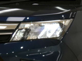 LEDヘッドライトです。デザイン性がよくとても明るいので、夜間の走行や悪天候でも安心です。しかも長寿命!