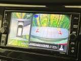 【アラウンドビューモニター】専用のカメラにより、上から見下ろしたような視点で360度クルマの周囲を確認することができます☆死角部分も確認しやすく、狭い場所での切り返しや駐車もスムーズに行えます。
