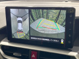 【パノラミックビューモニター】専用のカメラにより、上から見下ろしたような視点で360度クルマの周囲を確認することができます☆死角部分も確認しやすく、狭い場所での切り返しや駐車もスムーズに行えます。