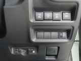 両側電動のスライドドアで楽々スムース!運転席からも開閉の操作もできます♪キーのスイッチひとつで自動開閉できる便利な機能もついてます♪