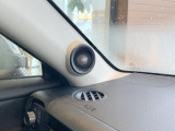 【プレミアムオーディオ】コンパクトな車体に合わせて専用設計された独自の「プレミアムオーディオ」を搭載。