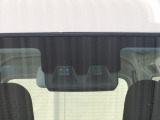 安全装備次世代スマートアシスト付です。毎日の運転で感じる不安や緊張を減らしヒヤッとするシーンの回避をサポートします。みんなに安全・安心を。