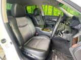 運転席シート廻りは使用感も少なく、良好な状態となっています。丁寧に使われていたことがよくわかりますね。