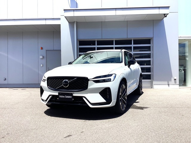 XC60 ウルトラ T6 AWD プラグイン ハイブリッド 4WD