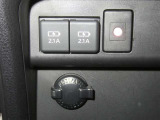 【充電用USB端子】デバイスの充電に便利です。※実際の接続端子は写真で確認or店舗までご気軽にお問合せください♪
