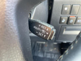【クルーズコントロール】高速道路もラクラク走行。アクセルを離しても一定速度で走行ができ、長距離運転時の負担を軽減!加速・減速も簡単なスイッチ操作で調整できます。