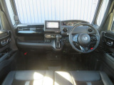 N-BOXカスタム L ターボ 4WD 