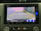 バックモニター付きで、車庫入れやバック時の後方確認をサポート。