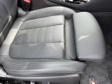BMW Premium Selection 江戸川は、約20台の展示スペースがあり、常時新車拠店より厳選された認定中古車が続々と入庫しております。