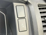 【トヨタセーフティセンス】走行中に前方の車両等を認識し、衝突しそうな時は警報とブレーキで衝突回避と被害軽減をアシスト。より安全にドライブをお楽しみいただけます。