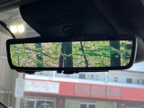 【デジタルインナーミラー】後席の大きな荷物や同乗者で後方が確認しづらい時でも安心!カメラが撮影した車両後方の映像をルームミラー内に表示。クリアな視界で状況の確認が可能です!