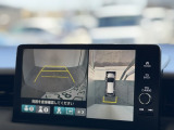 駐車時に便利な全方位モニターが付いていますので車庫入れも安心&安全です!