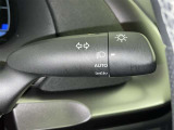 【オートライト】車外の明るさに応じて自動的にライトの点灯・消灯をしてくれます
