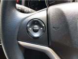 【ステリモ】ステアリングリモコンスイッチにてオーディオ操作可能となっており、運転にも集中できます。少しでも視線移動を減らし事故に遭う確率を下げます。