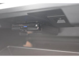 ETCは純正ならではの足元を妨げない工夫をこらしており、ETC2.0搭載車です。周辺のITSスポット道路状況や渋滞情報も表示可能でございます。