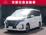 ご家族の方にぴったりな両側オートスライドドアを装備しております。お買い物に両手がふさがってしまう際も自動でドアの開閉が可能なためとても便利です。