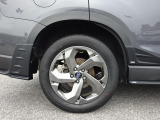 SUBARU認定U-Carは、全車12ヶ月点検、車検などの法定点検を実施。スバル専門メカニックが確かな技術で最大88項目にわたりチェックしており品質、安心を支えます!